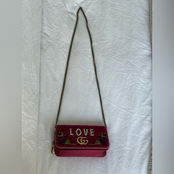 Pink Velvet Gucci Marmont 💕 Is in Great Condition ✨ - Picture 7 of 7